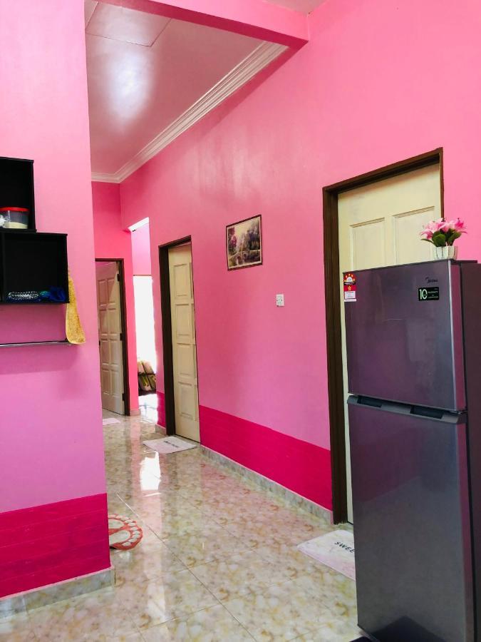 Homestay Tok Abah Dalam Rhu Pasir Puteh Exteriör bild